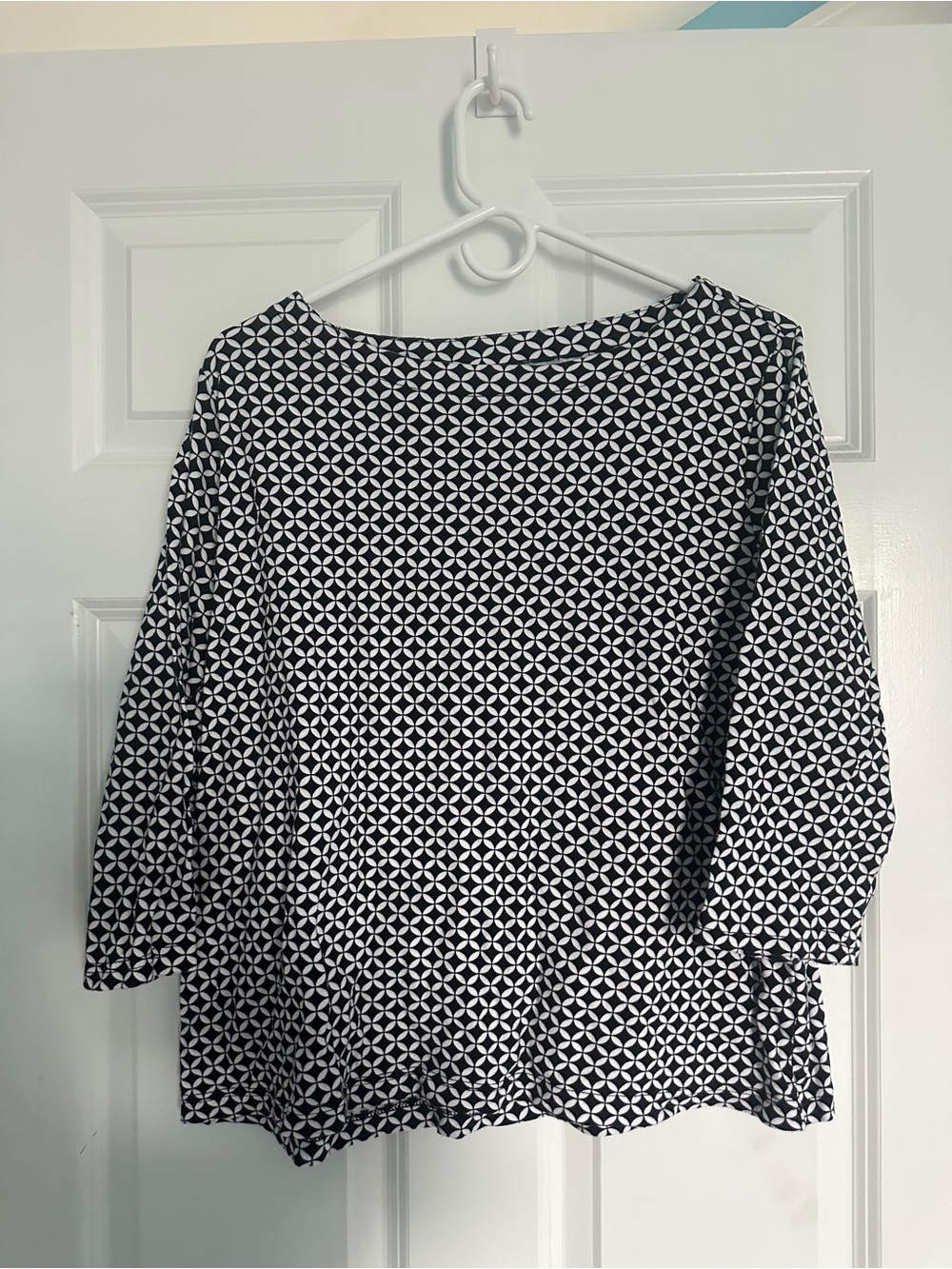 croft & barrow Black and White Geometric Tunic Top